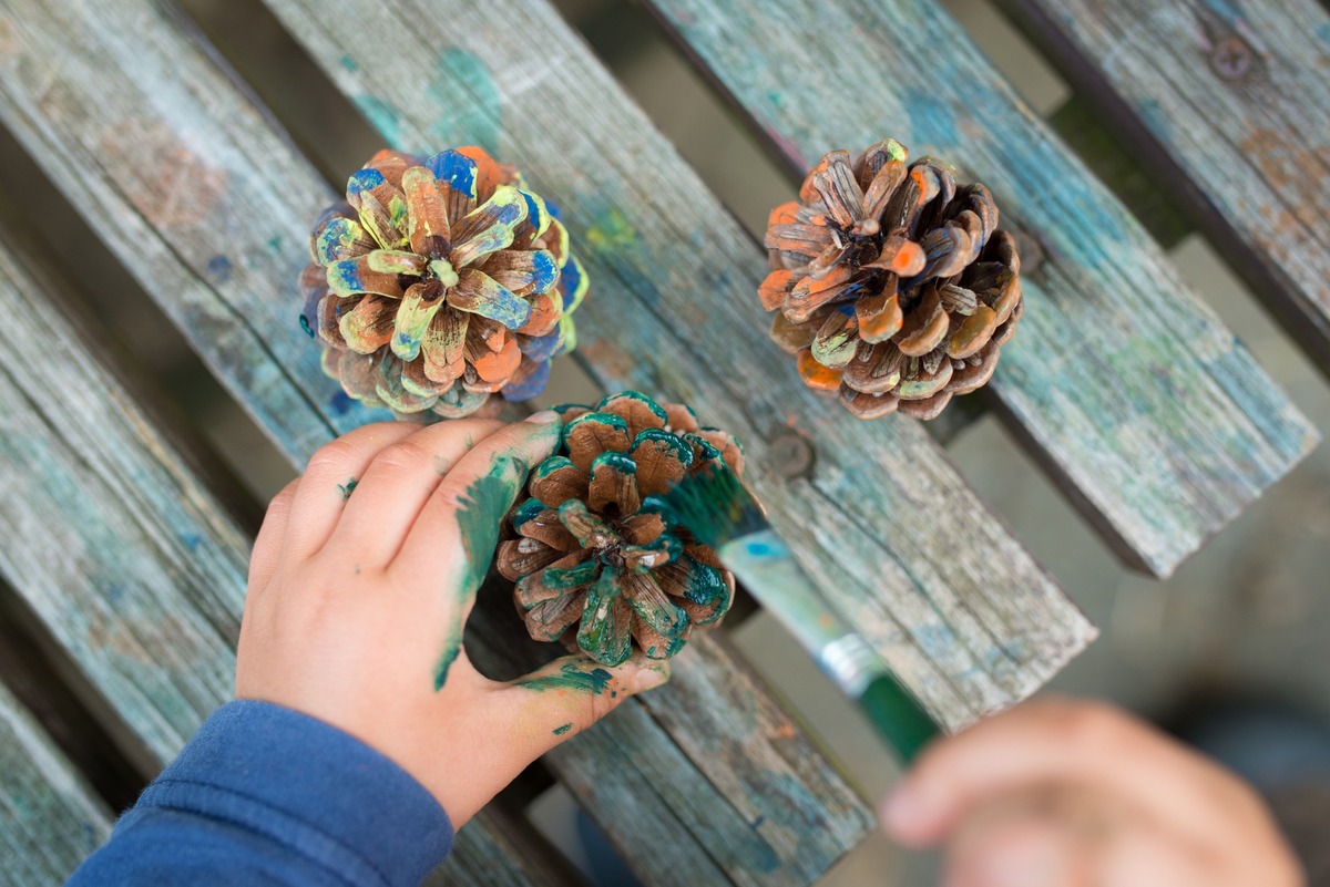 Basteln mit Tannenzapfen Ideen für Kinder | eibe Blog ♥